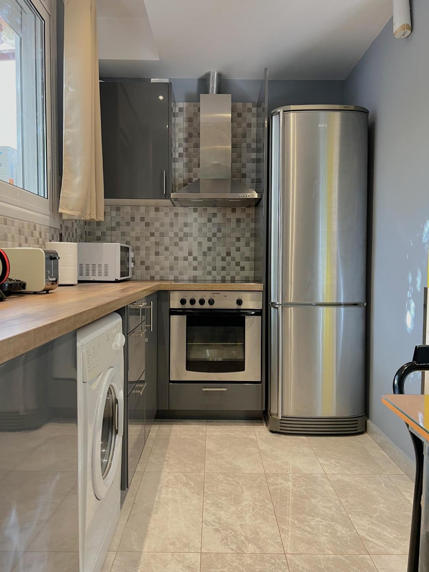 Apartamento Historic Center Getaway 10'Walk To Acropolis Hill Atenas Exterior foto